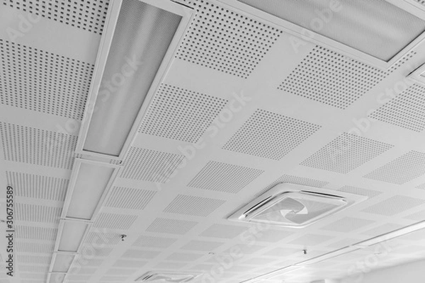 Obraz acoustic ceiling with lighting and air condition