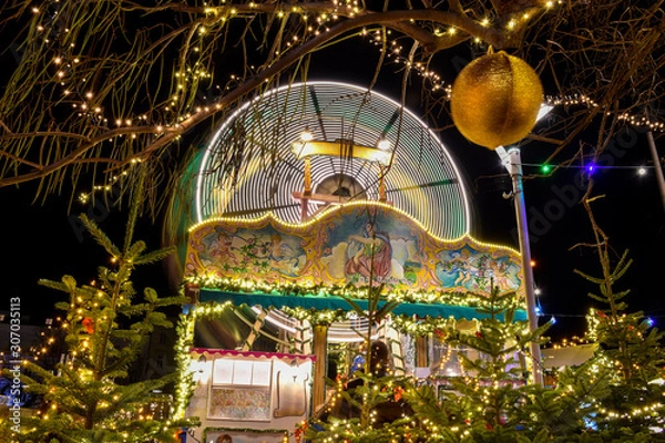 Obraz Vintage carousel . Long exposure photography for movement effect.