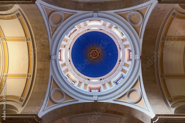 Obraz Lisbon, Portugal - March 21, 2019 - bottom view of the beautiful. ceiling of catholic cathedral