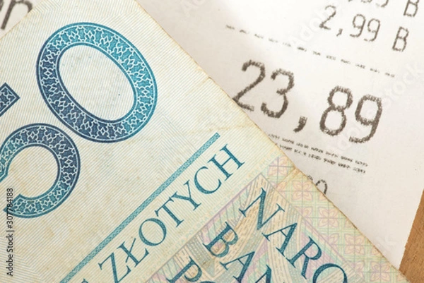 Obraz Ein Kassenbon und Geldschein Polnische Zloty PLN