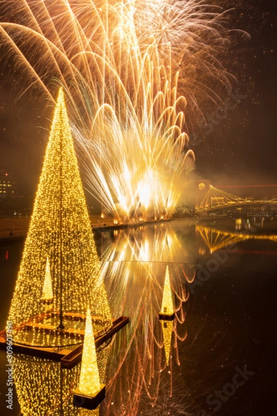 Fototapeta 富岩運河環水公園　花火