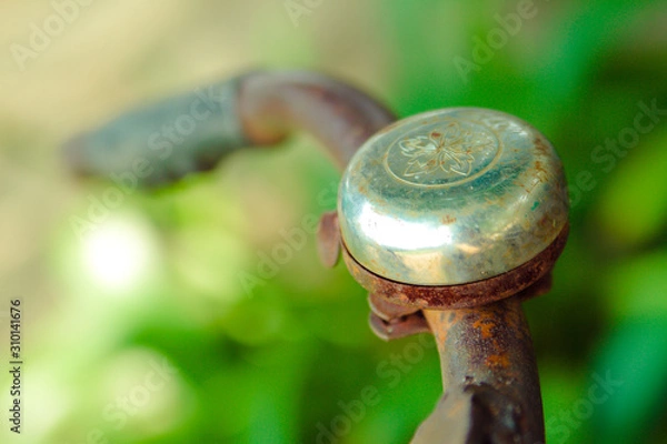 Obraz rusty vintage bicycle bell