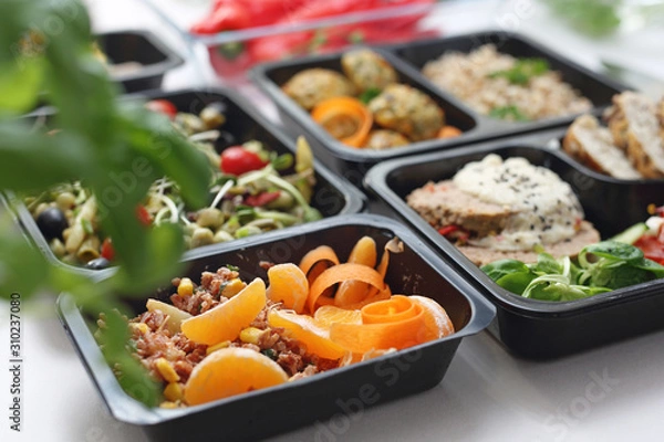 Obraz Lunch box. Takeaway, box diet with delivery. Appetizing nutritious dish in a balanced diet.