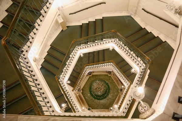 Fototapeta らせん階段
