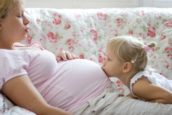 Obraz belly and sister