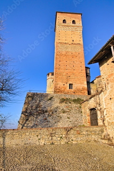 Obraz Afternoon winter view on the castle of Serralunga d'Alba, a village in the famous Langhe region, Cuneo, Piedmont, Italy