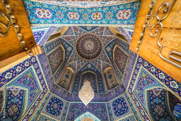 Fototapeta Decorated gateway in complex of Shah Cheragh mosque in Shiraz, Iran