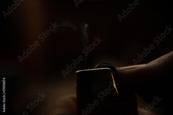 Fototapeta smoking lighter 1