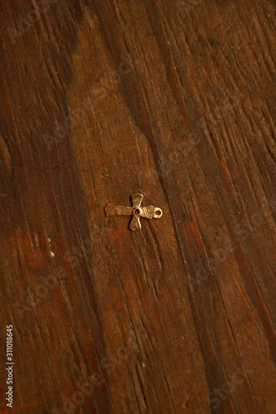 Fototapeta tiny cross