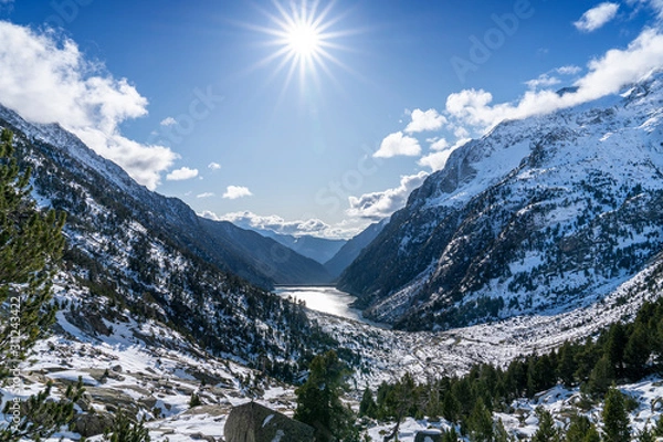 Obraz Cavallers reservoir in National Park of Aigüestortes and lake of Sant Maurici.