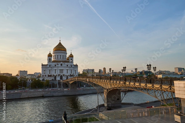 Obraz The Russian Orthodox Cathedral of Christ the Saviour the in Moscow, Russia, viewed from the bridge over the Moskva River, a few hundred metres southwest of the Kremlin.
