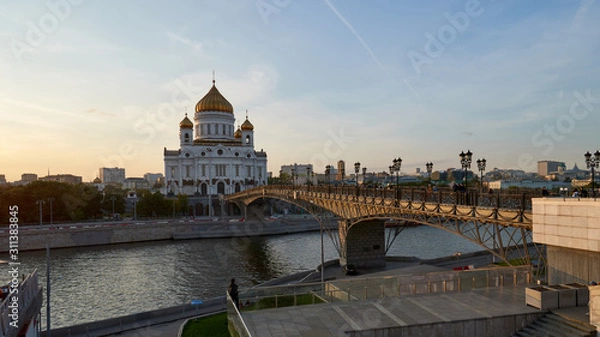 Obraz The Russian Orthodox Cathedral of Christ the Saviour the in Moscow, Russia, viewed from the bridge over the Moskva River, a few hundred metres southwest of the Kremlin.