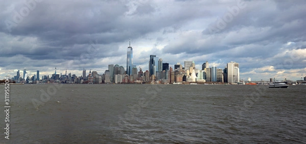Fototapeta Manhattan skyline panoramic view from Liberty Island