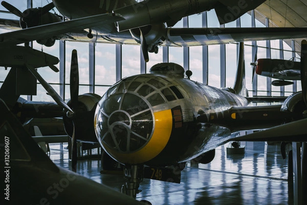 Obraz B-29 Superfortress bomber on the musuem display.