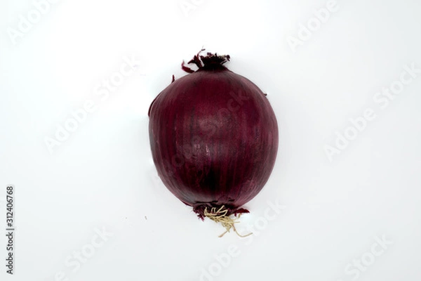 Fototapeta red onion on white background