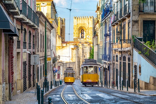 Obraz tram on line 28 in lisbon, portugal