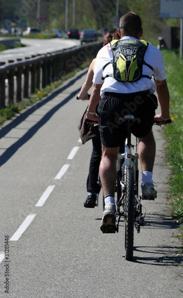 Fototapeta Couple de cyclistes