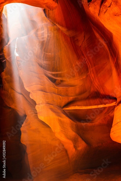 Fototapeta Sunbeam and shelf in Antelope Canyon
