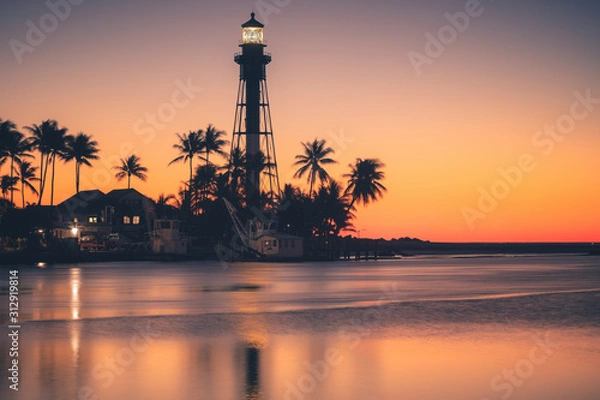 Fototapeta Hillsboro Inlet Lighthouse at sunrise