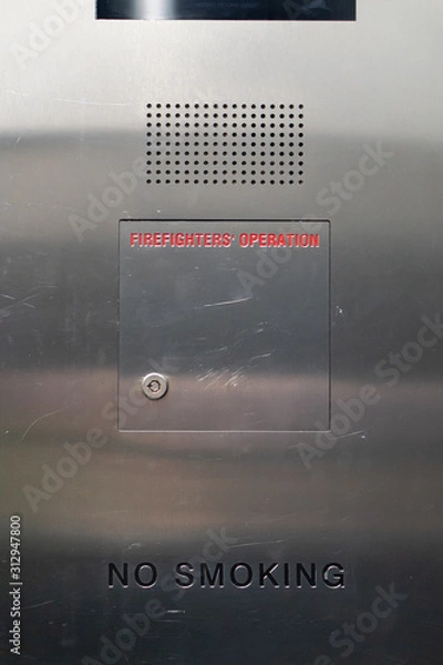 Obraz Speaker for Firefighters with key hole