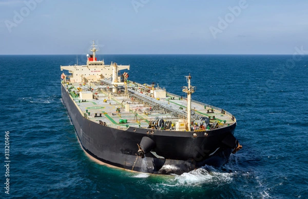 Obraz The oil tanker in the high sea