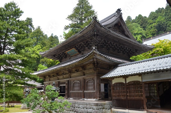 Fototapeta 永平寺、仏殿と回廊