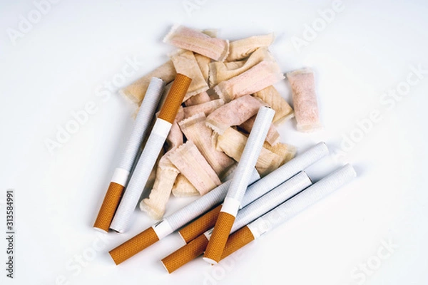 Fototapeta the choice of nicotine between snus and cigarettes