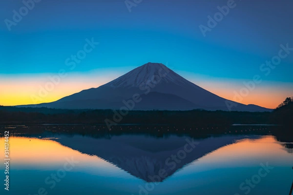 Fototapeta 富士山と朝焼け