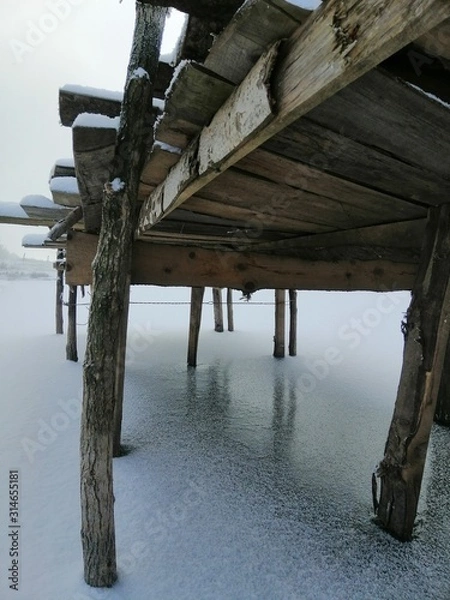 Obraz pier on the lake