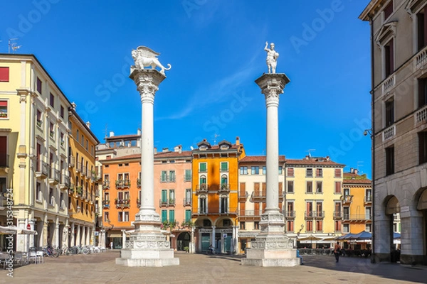 Fototapeta Vicenza, Italy. View of Piazza dei Signori in sunny day.