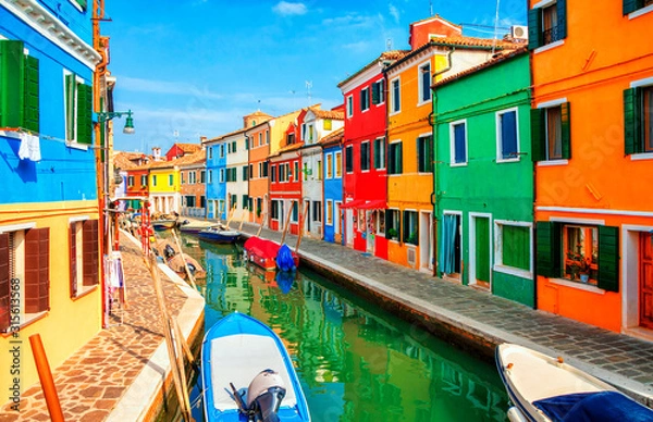 Obraz Colorful houses in Burano island near Venice, Veneto, Italy. Canals and streets of Burano. Most colorful traditional fishing town Burano, Italy. Architecture and landmarks of Burano, Venice and Italy