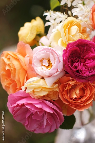 Obraz A beautiful bouquet of English roses from David Austin. Vintage Bright garden flowers for a holiday