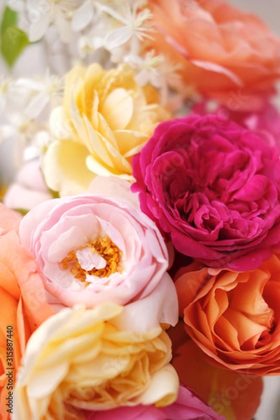 Obraz A beautiful bouquet of English roses from David Austin. Vintage Bright garden flowers for a holiday