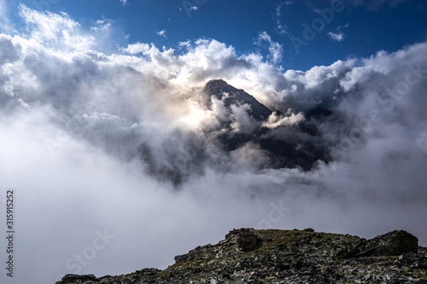 Obraz Weisshorn in den Wolken