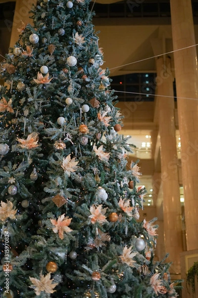 Obraz 白くてかわいいクリスマスツリーのイメージ