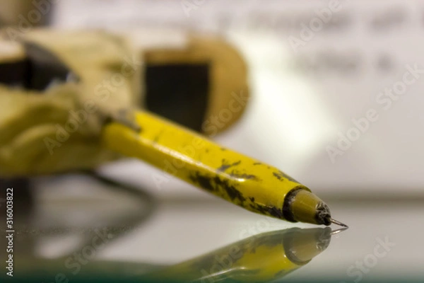 Obraz self-made Prison Tattoo Gun Made from Found Objects