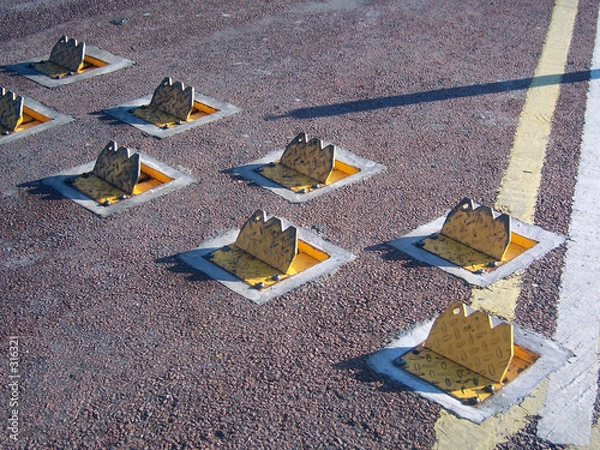 Obraz traffic speed restrictors