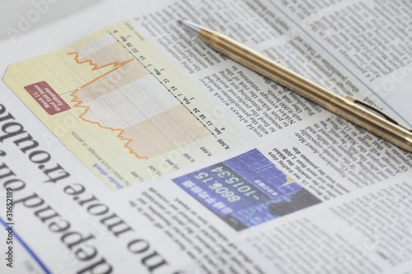 Obraz 経済新聞とボールペン