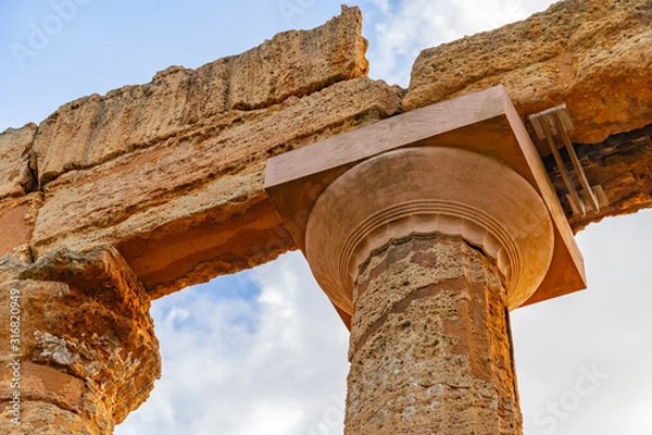 Obraz Temple of Juno (Tempio di Giunone) Hera. Valle dei Templi (Valley of the Temples). Agrigento Sicily Italy.