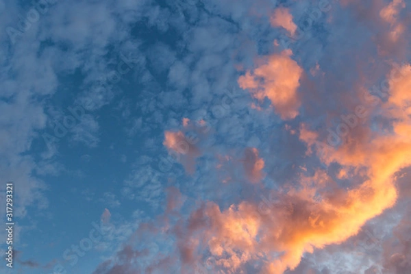 Obraz 見上げた空のパノラマ