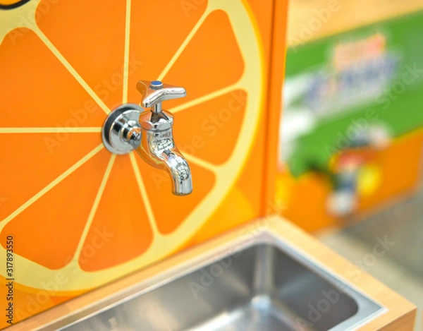 Obraz 愛媛県にある「みかん蛇口」