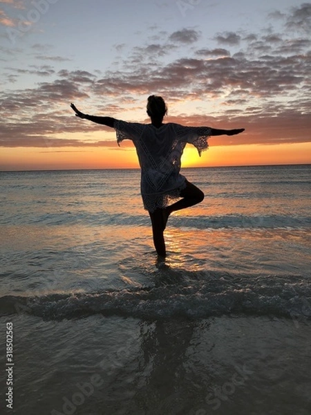 Obraz donna al tramonto