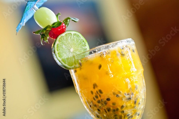 Fototapeta Drink com frutas