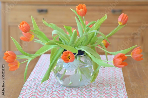 Obraz Wunderschöner Tulpenstrauss in einer Vase