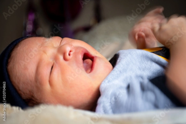 Obraz Bebé llorando close-up