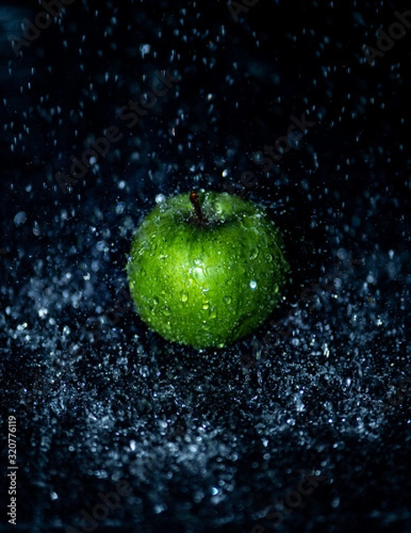 Fototapeta Apple under rainfall