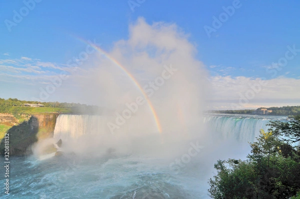 Fototapeta Niagara – wodospad na rzece Niagara, na granicy Kanady, prowincja Ontario i USA, stan Nowy Jork. 