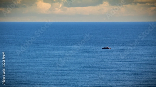 Obraz boat on the ocean