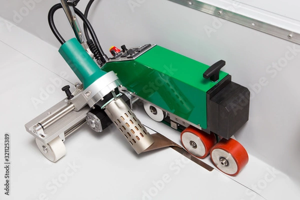 Obraz Construction device