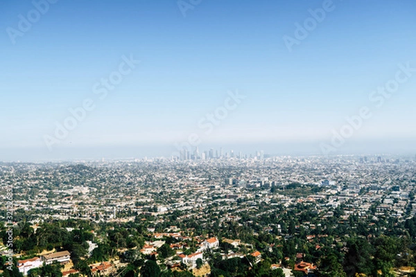 Fototapeta Panoramic view of LA downtown and suburbs from the beautiful Griffith Observatory in Los Angeles